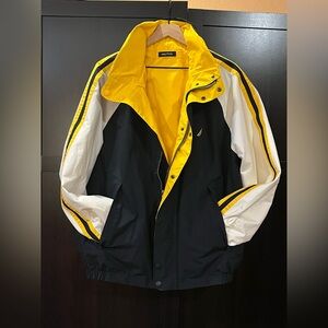 Nautica Men’s Reversible jacket/ windbreaker. Navy blue, white, yellow. Hood. XL